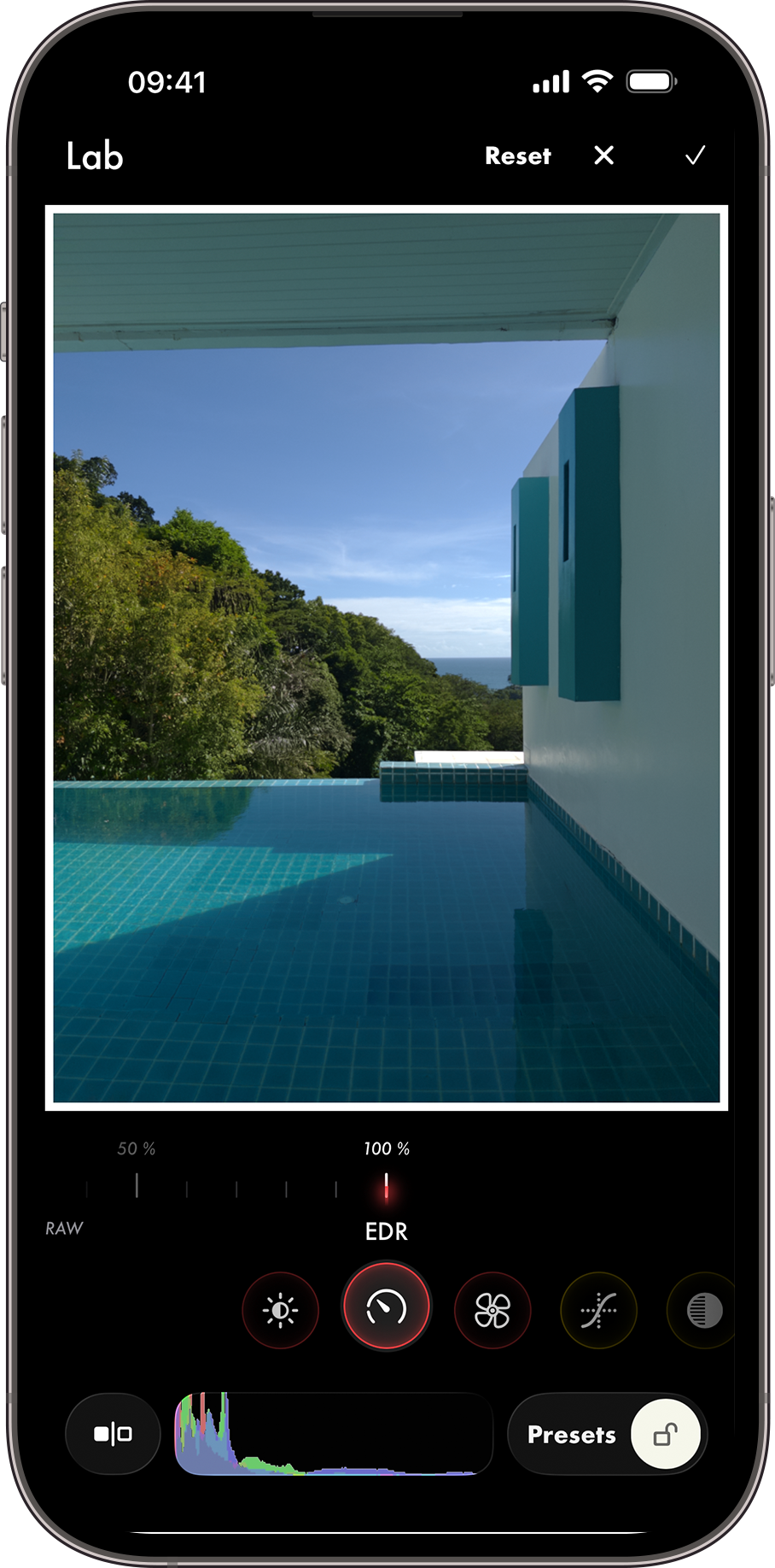 LUMA screenshot showing preset curation and RAW adjustments