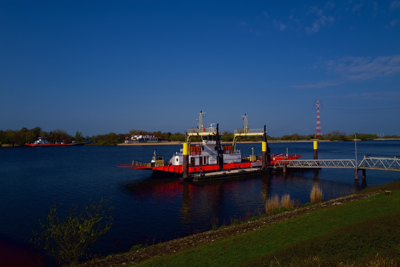 Ember preset reference render from the Leica Q2 source frame.